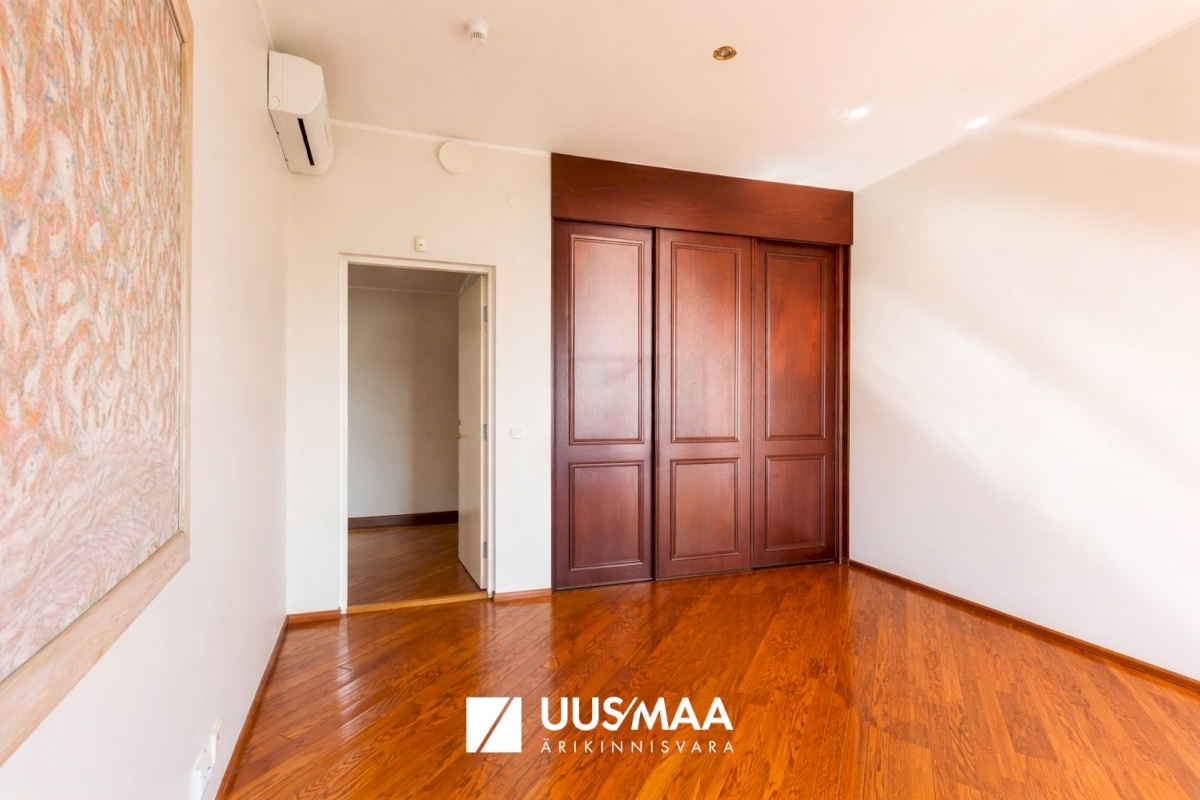 Tallinn, Kesklinna linnaosa, Liivalaia 22