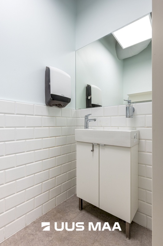 Tallinn, Põhja-Tallinna linnaosa, Kalamaja, Valgevase 13