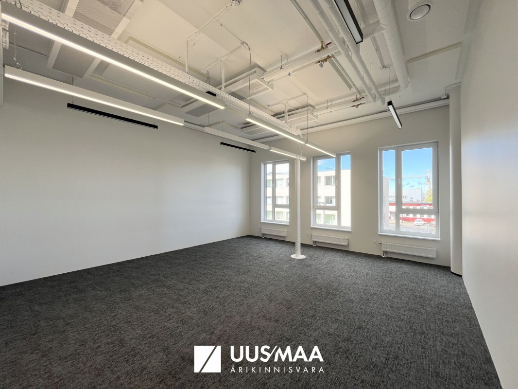 Tallinn, Mustamäe linnaosa, Mäealuse 2/4