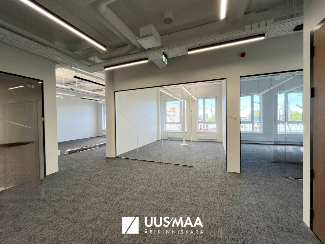 Tallinn, Mustamäe linnaosa, Mäealuse 2/4