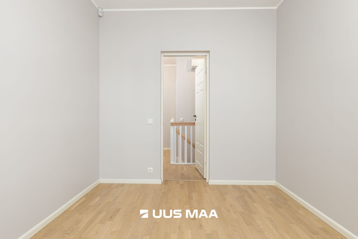 Rae vald, Rae küla, Väike-Rae tee 11