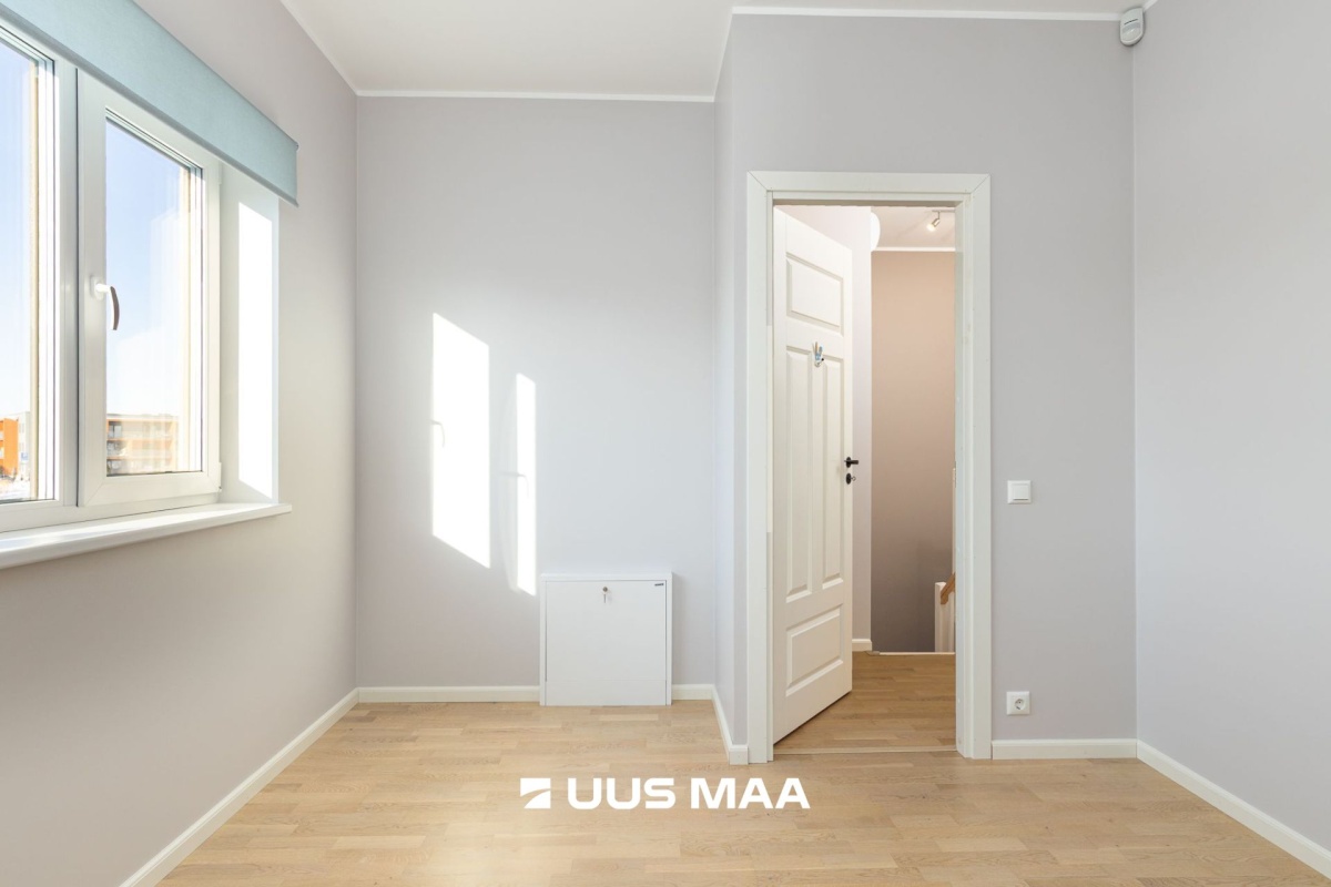 Rae vald, Rae küla, Väike-Rae tee 11