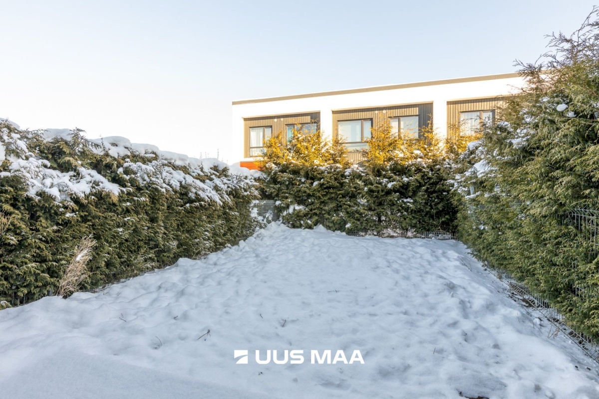 Rae vald, Rae küla, Väike-Rae tee 11