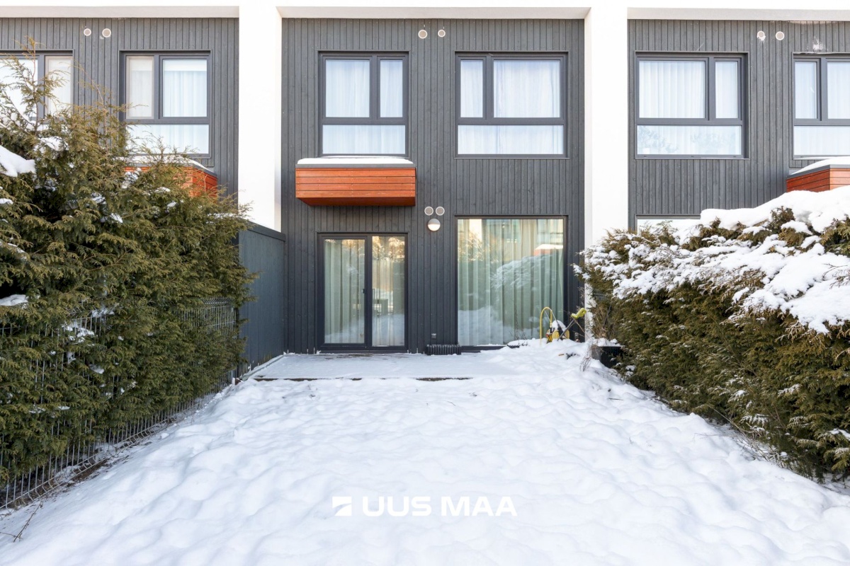 Rae vald, Rae küla, Väike-Rae tee 11