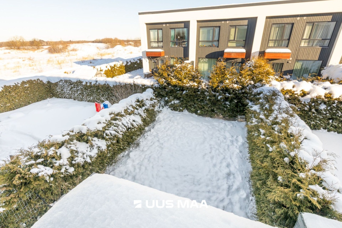 Rae vald, Rae küla, Väike-Rae tee 11