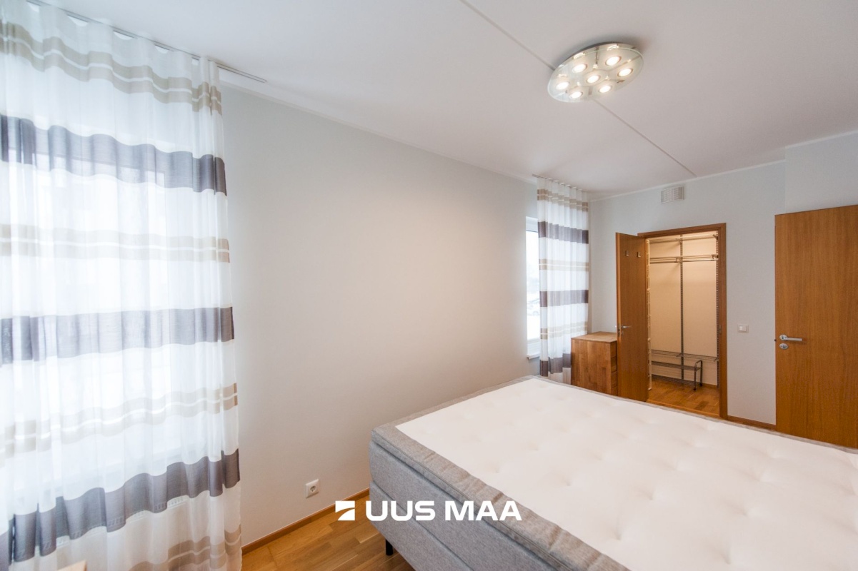 Tallinn, Haabersti linnaosa, Pikaliiva, Noorkuu 8