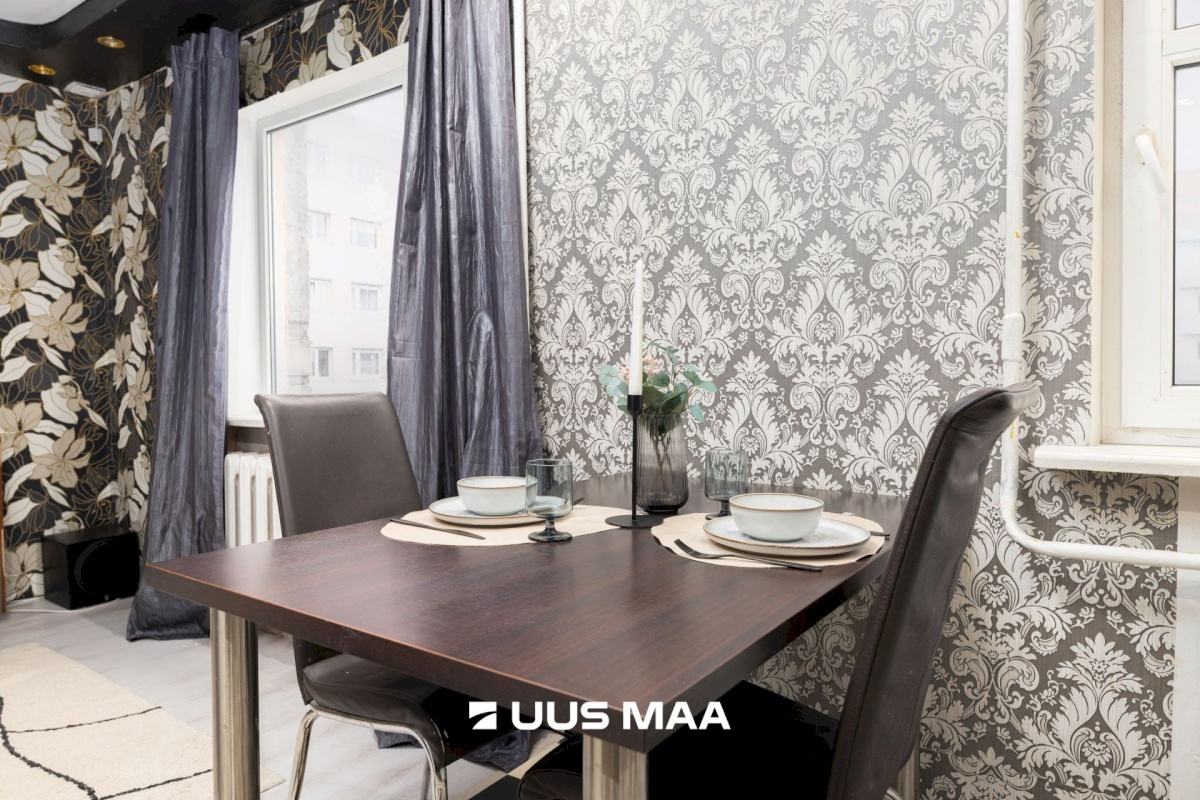 Lääne-Harju vald, Paldiski linn, Peetri 28