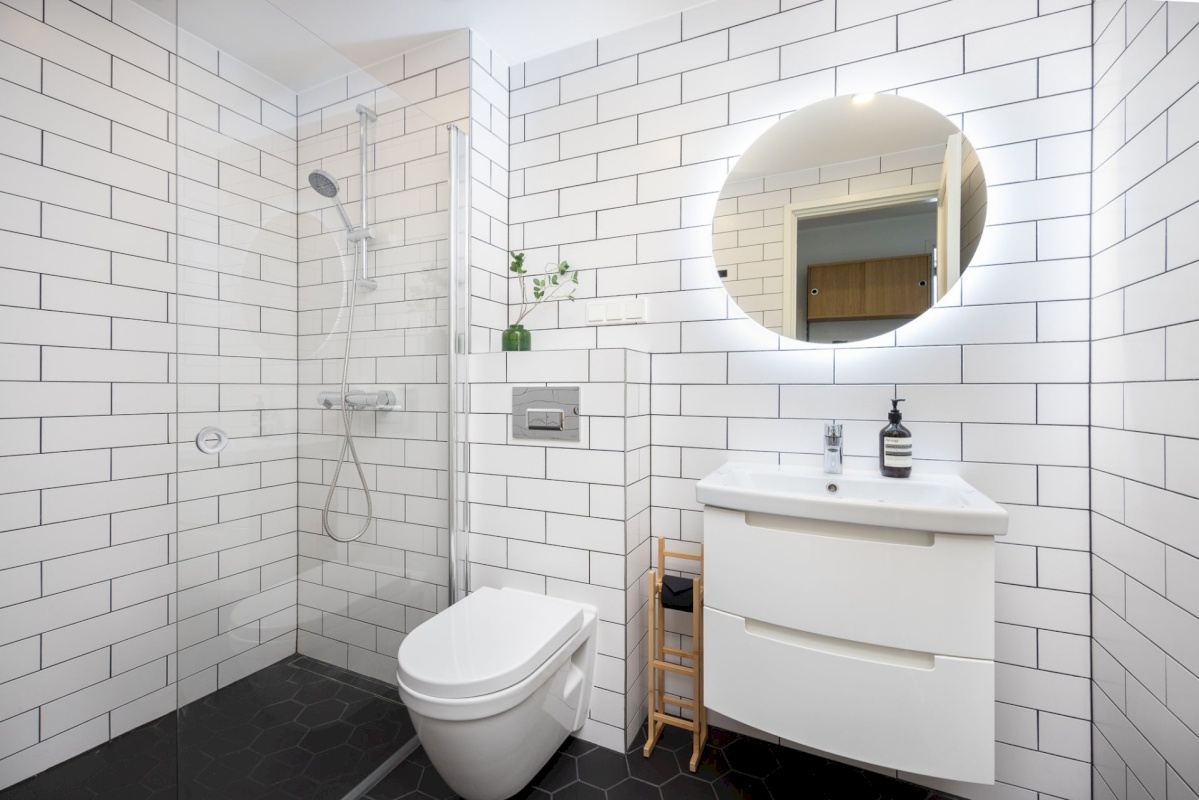 Tallinn, Lasnamäe linnaosa, Uuslinn, Valge tn. 6A/2