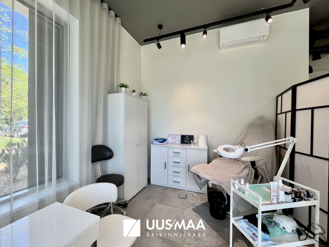 Tallinn, Kesklinna linnaosa, Pärnu mnt 129b