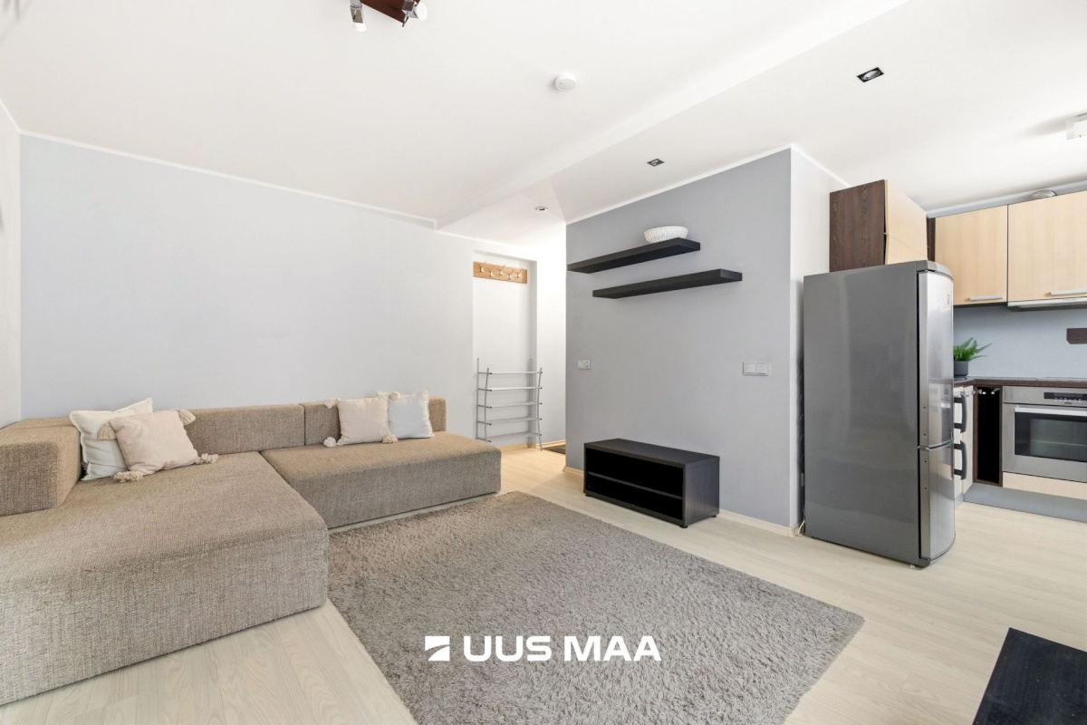 Tallinn, Mustamäe linnaosa, Akadeemia tee 56