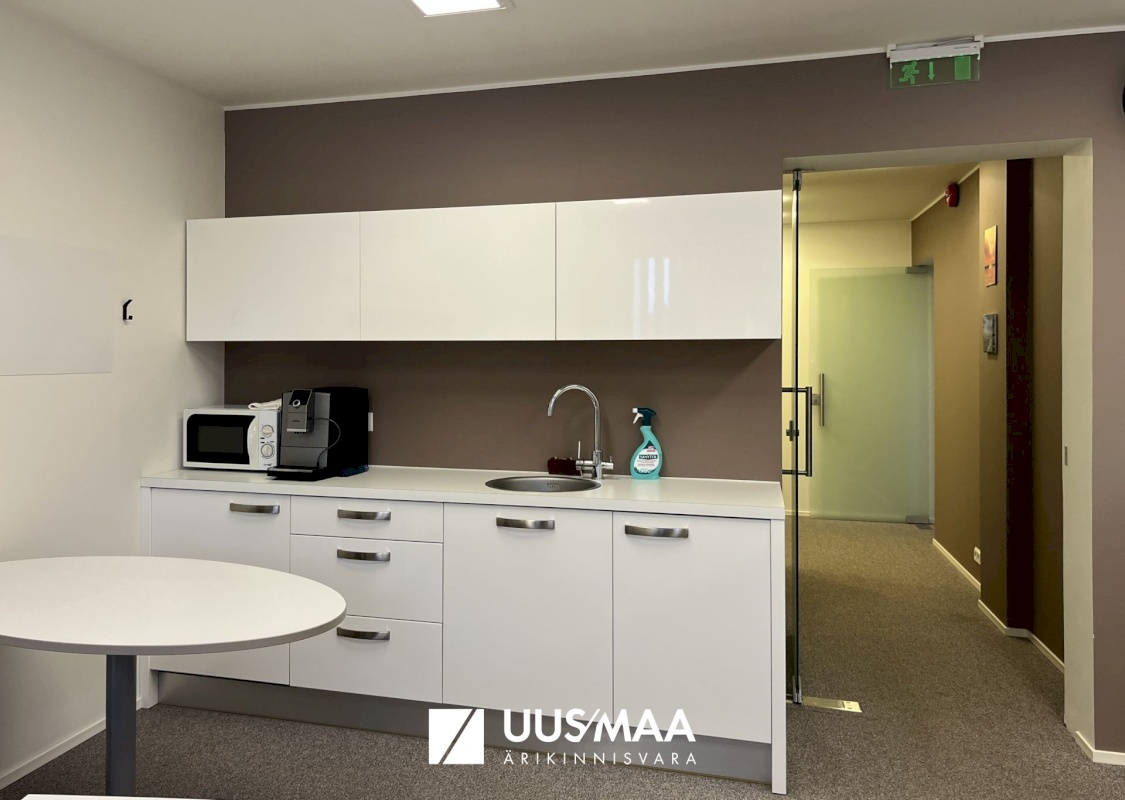 Tallinn, Kesklinna linnaosa, Valge 13