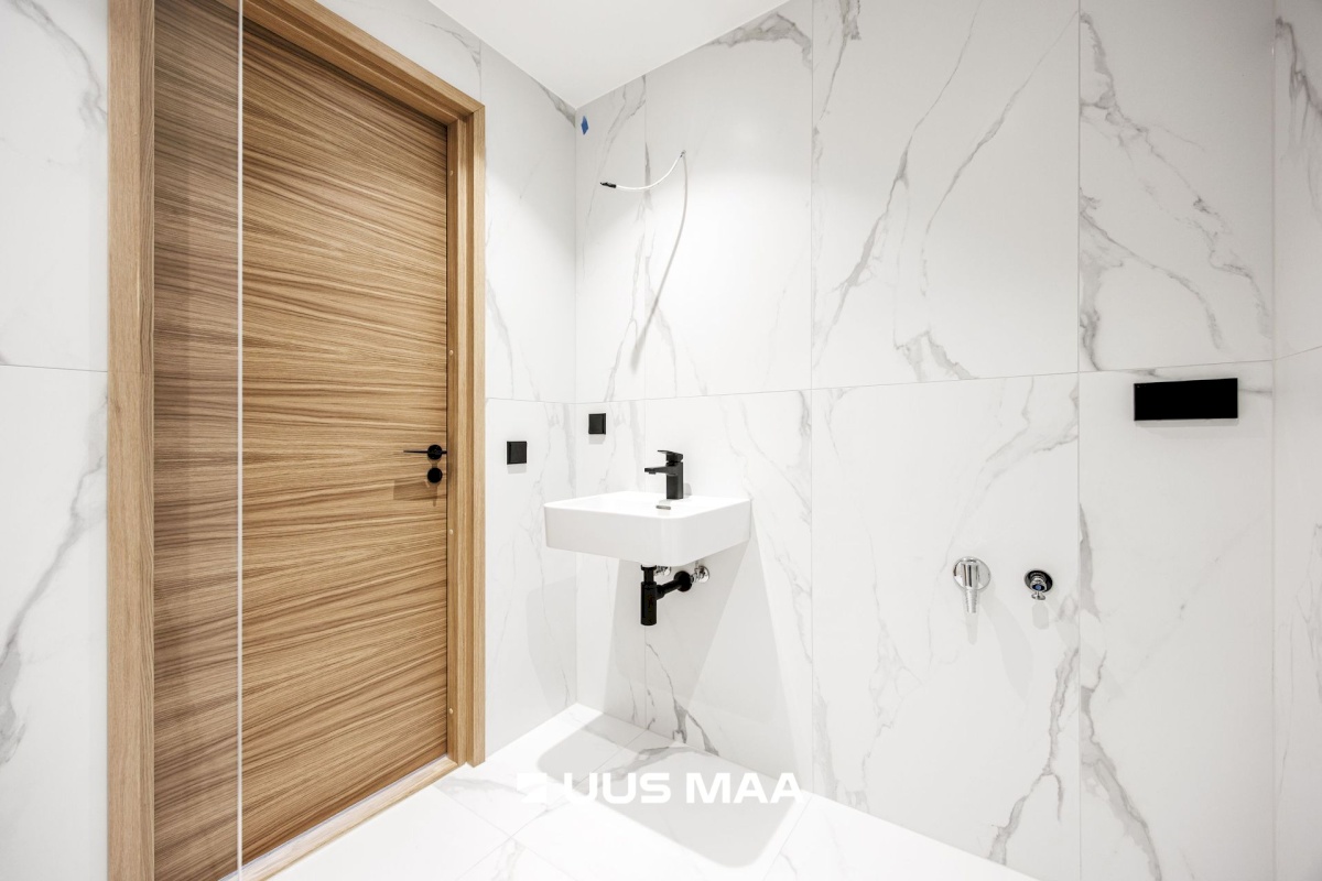 Tallinn, Nõmme linnaosa, Pääsküla, Vabaduse pst 170-7