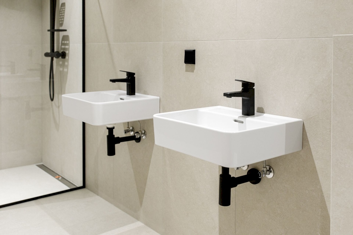 Tallinn, Nõmme linnaosa, Pääsküla, Vabaduse pst 170-2