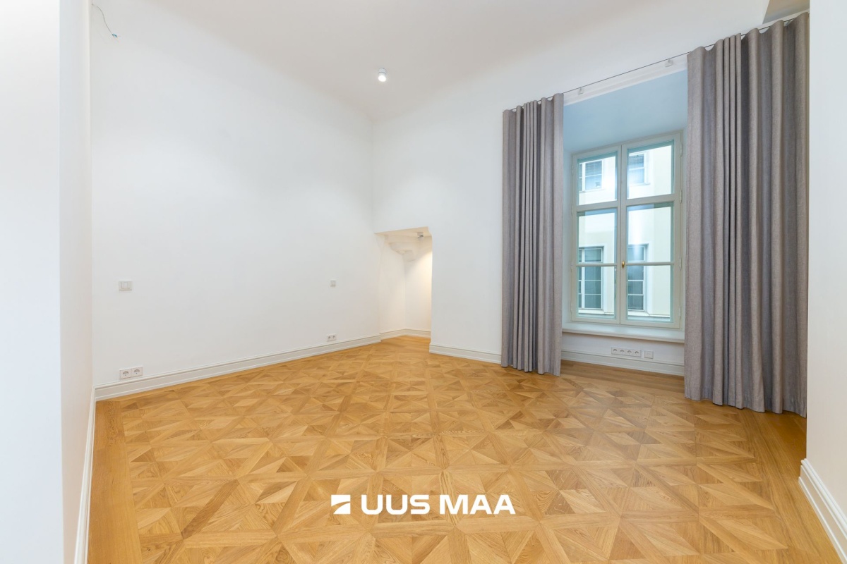 Tallinn, Kesklinna linnaosa, Vanalinna, Lai tn 13