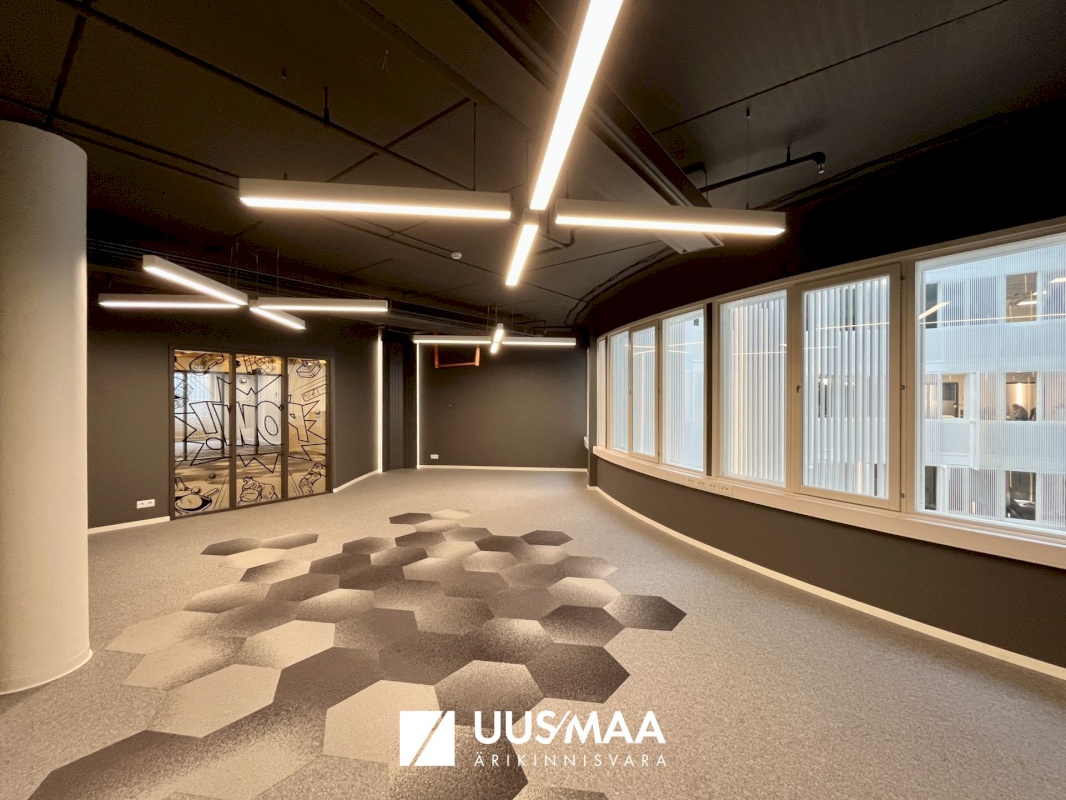 Tallinn, Kesklinna linnaosa, Roosikrantsi 11