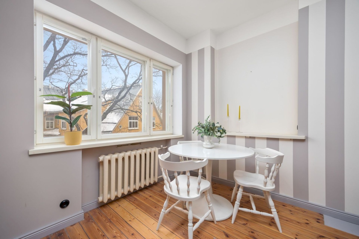 Tallinn, Kesklinna linnaosa, Kadriorg, L. Koidula 3