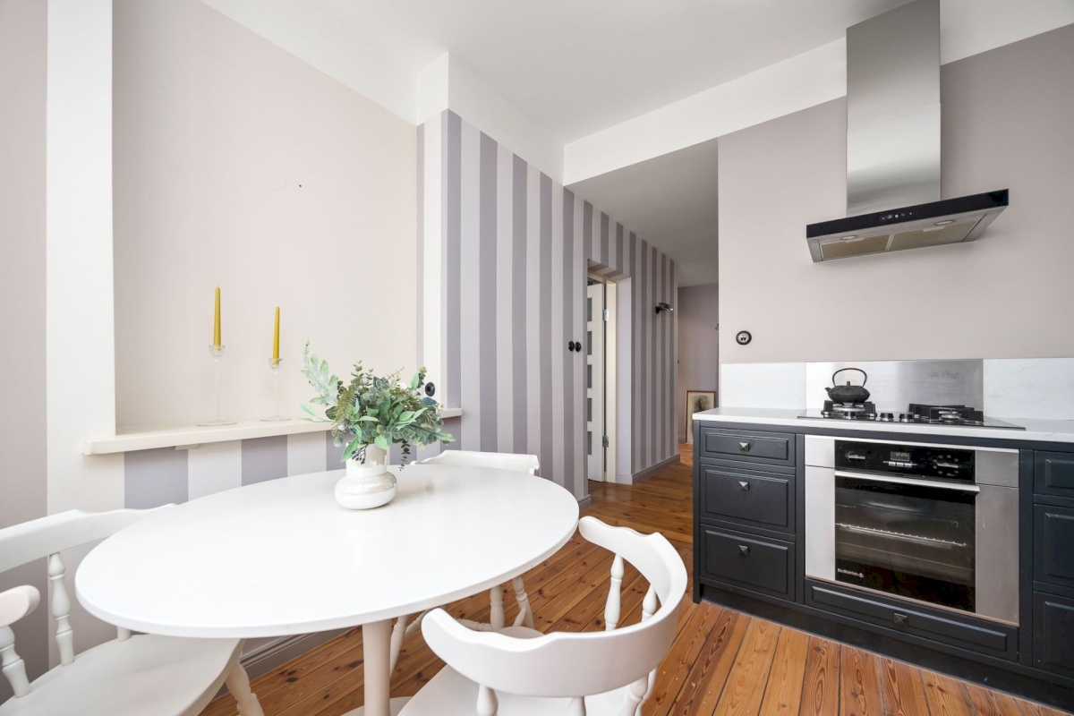 Tallinn, Kesklinna linnaosa, Kadriorg, L. Koidula 3