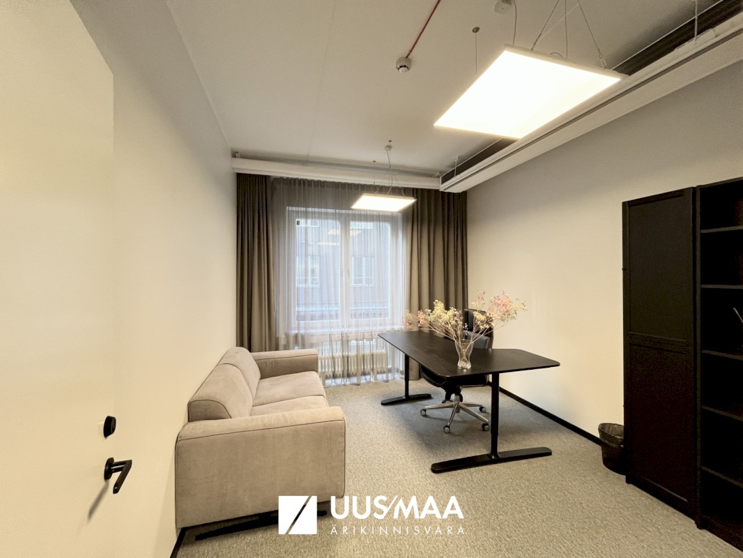 Tallinn, Kesklinna linnaosa, Roosikrantsi 11