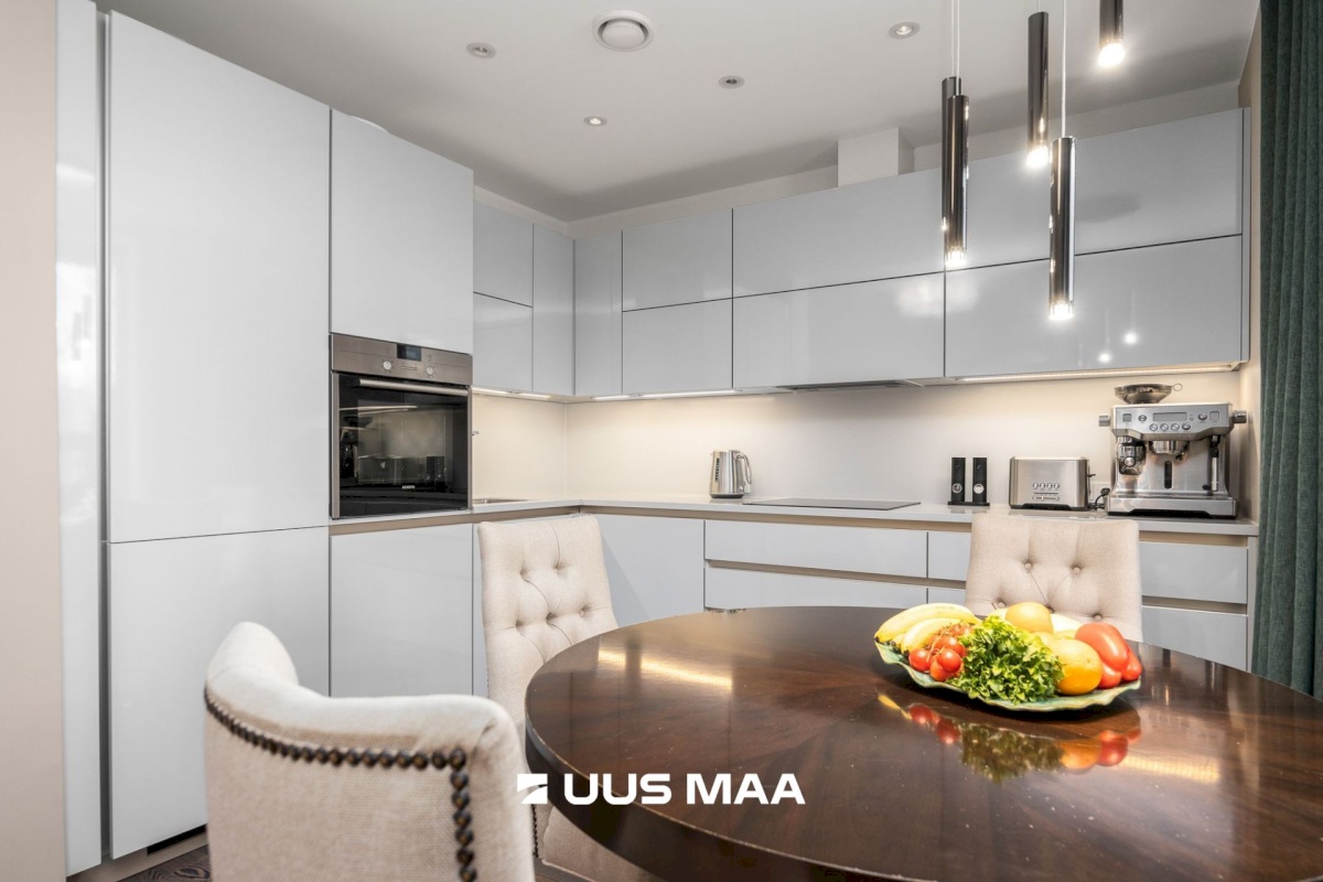 Tallinn, Põhja-Tallinna linnaosa, Põhja pst 5