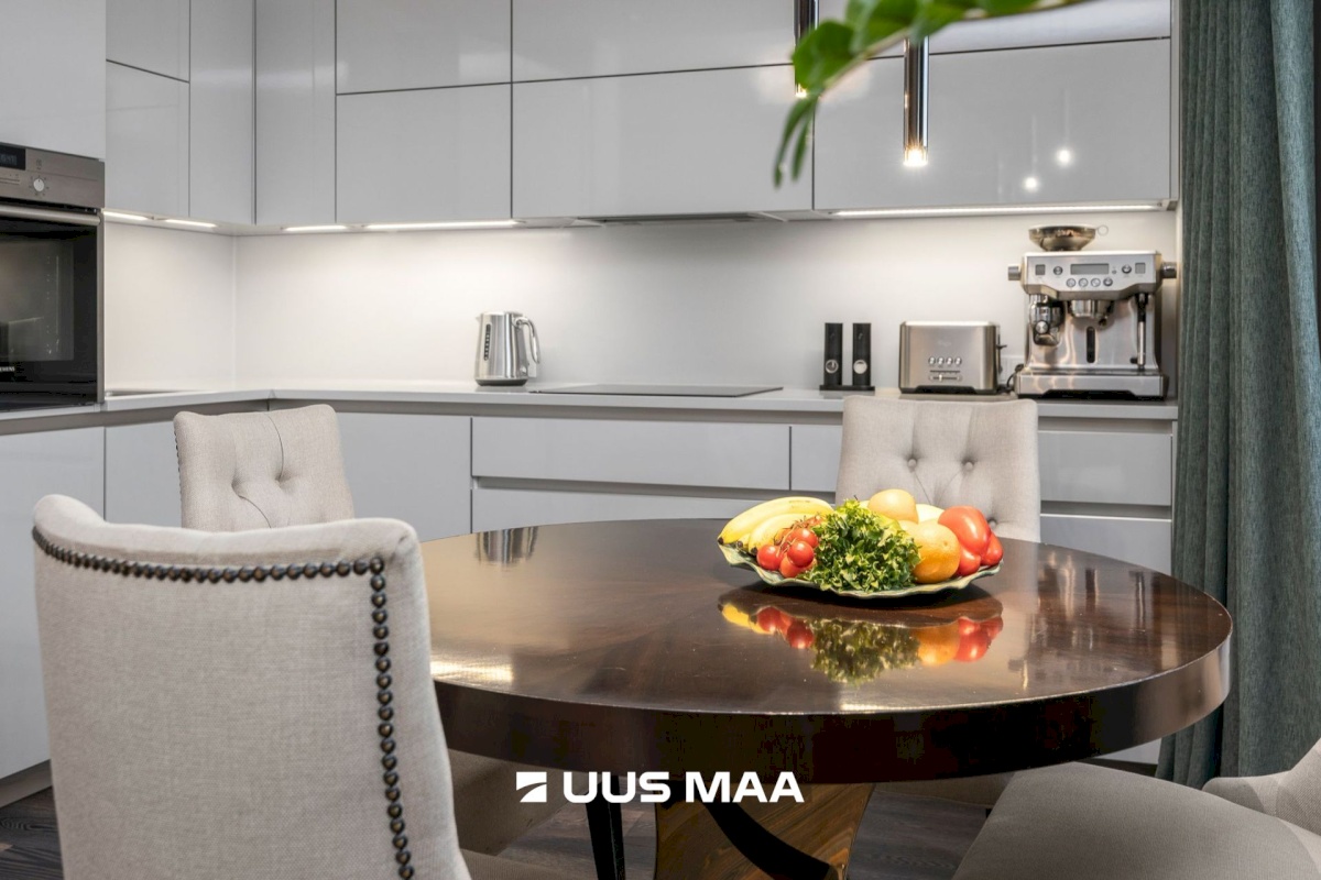 Tallinn, Põhja-Tallinna linnaosa, Põhja pst 5