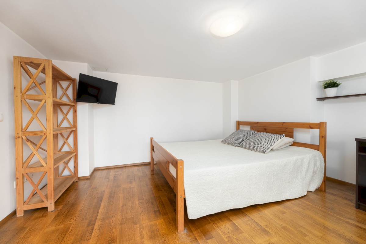 Tallinn, Kesklinna linnaosa, Pallasti 16