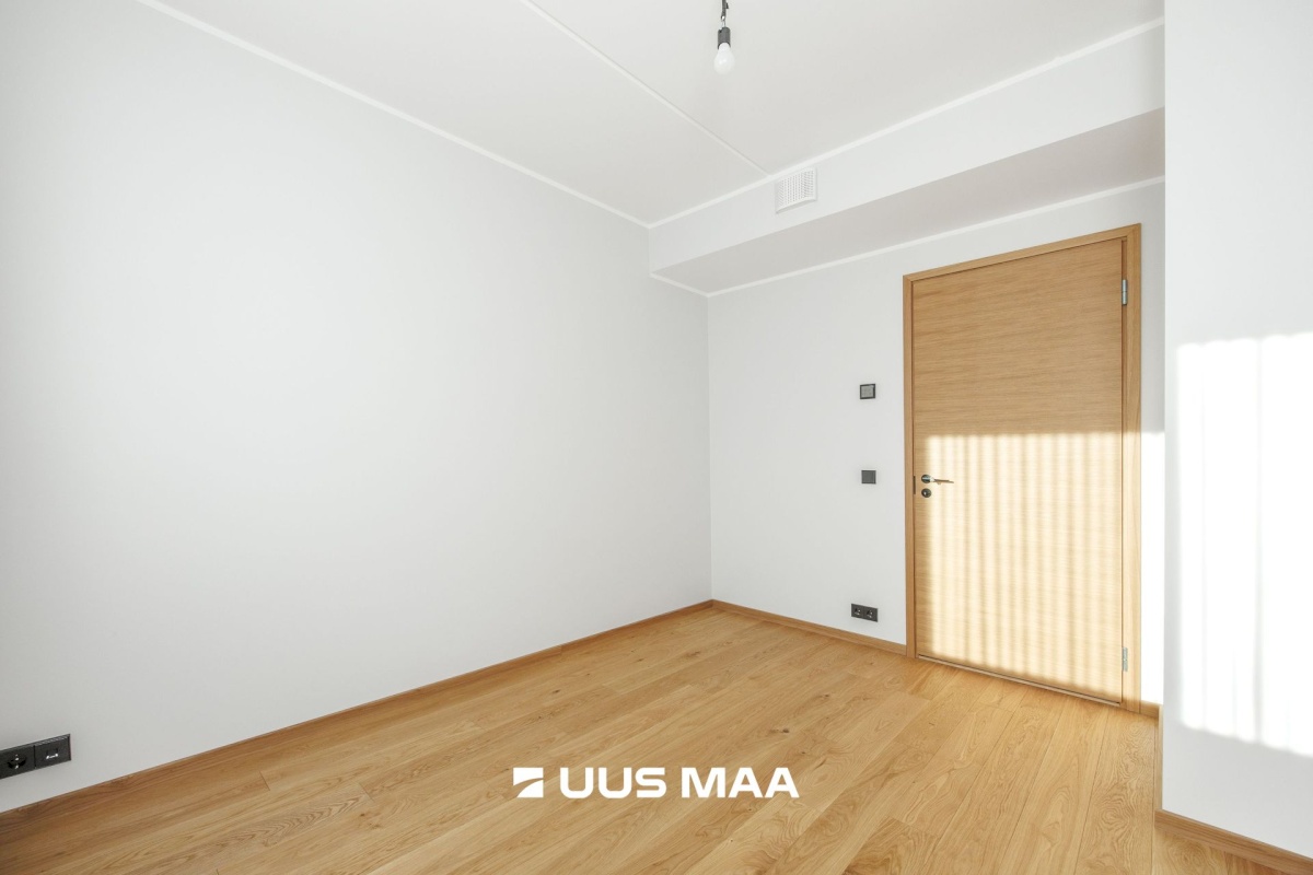 Tallinn, Nõmme linnaosa, Pääsküla, Vabaduse pst 170-6