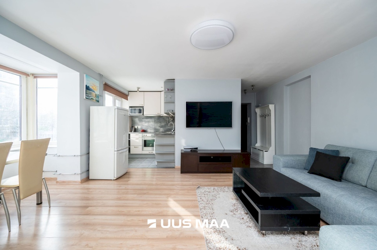 Tallinn, Lasnamäe linnaosa, Sikupilli, Majaka tn 7