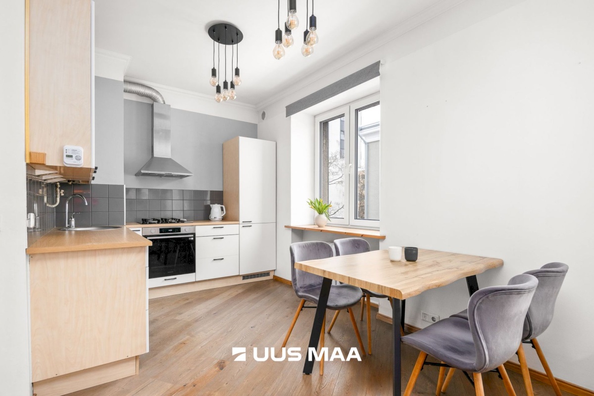 Tallinn, Kesklinna linnaosa, Lembitu 8