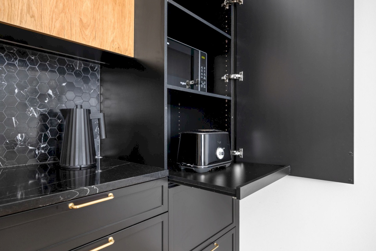 Tallinn, Kesklinna linnaosa, Kadriorg, Valge tn. 6A