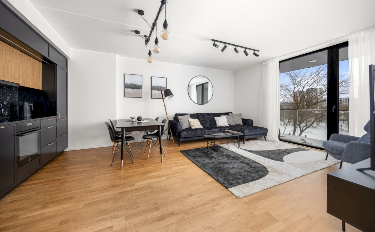 Tallinn, Lasnamäe linnaosa, Uuslinn, Valge tn. 6A/2