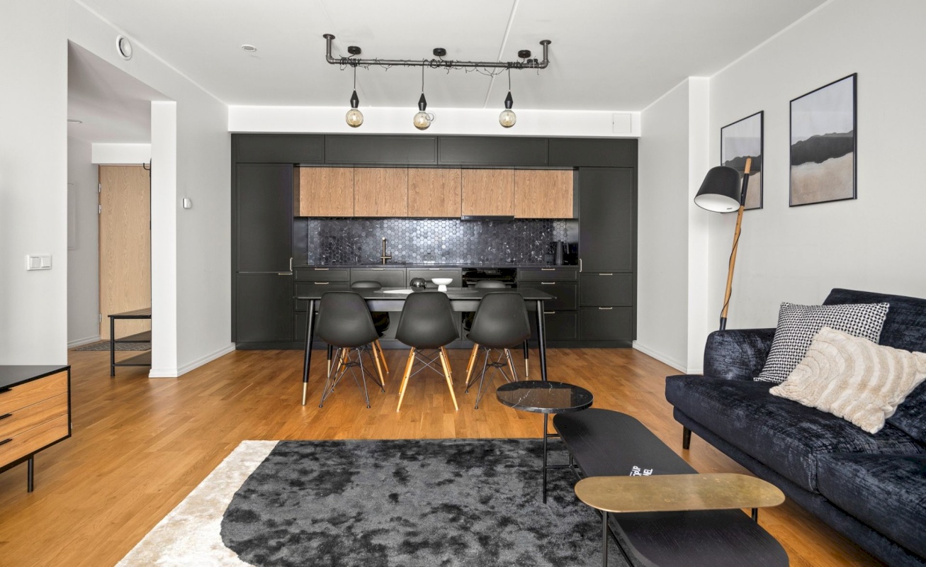 Tallinn, Lasnamäe linnaosa, Uuslinn, Valge tn. 6A/2