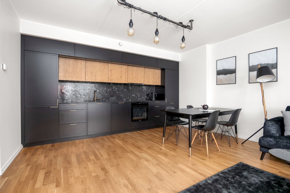 Tallinn, Lasnamäe linnaosa, Uuslinn, Valge tn. 6A/2