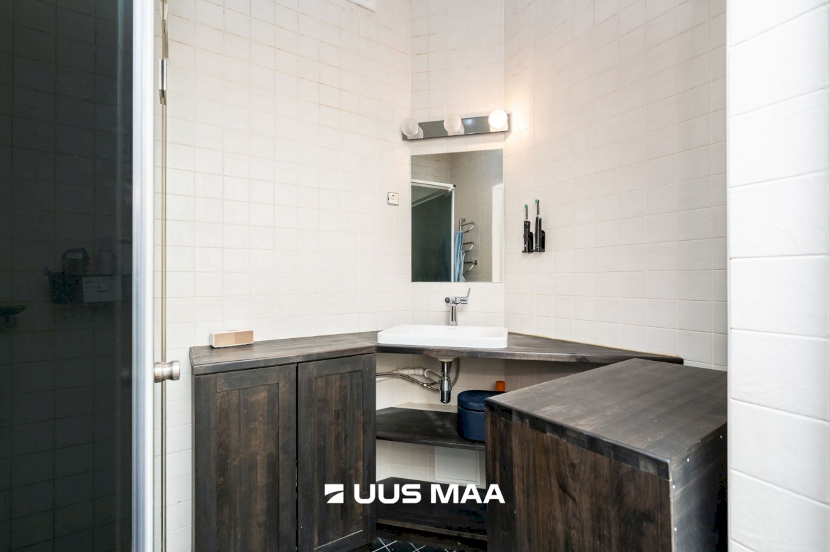 Tallinn, Kesklinna linnaosa, Maakri 44