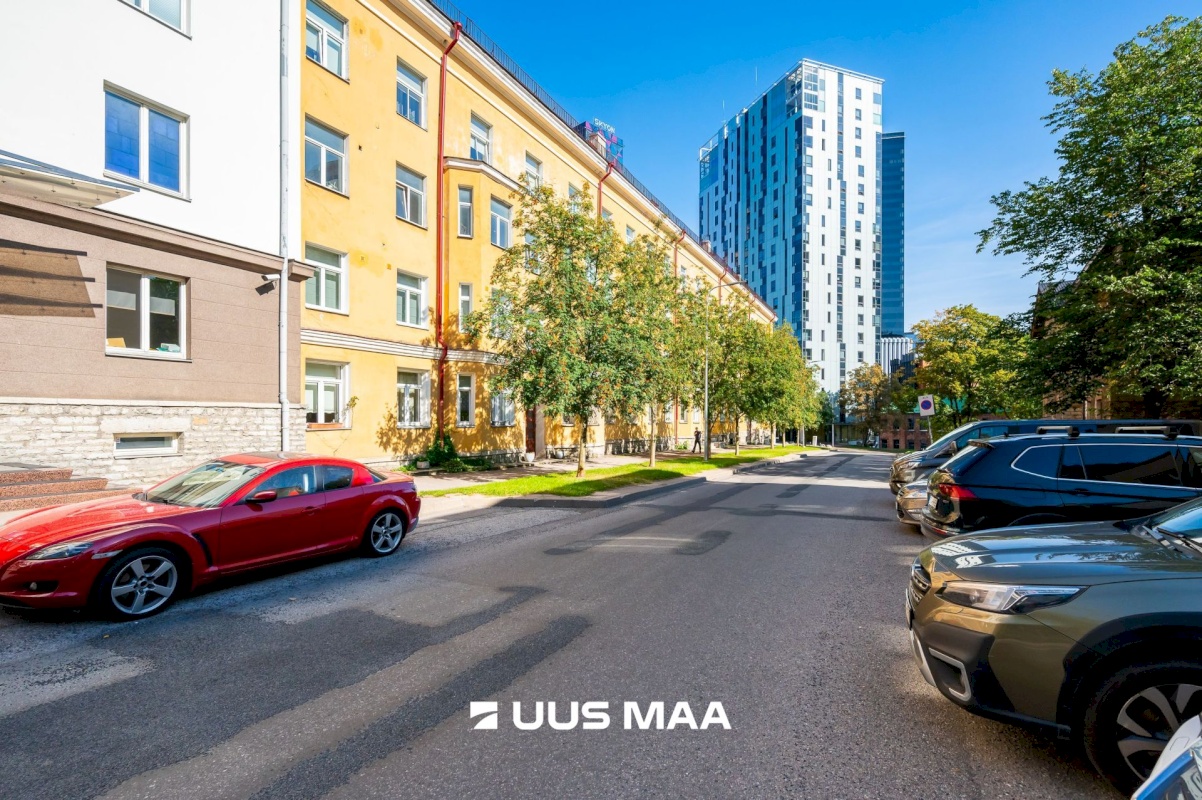 Tallinn, Kesklinna linnaosa, Maakri 44