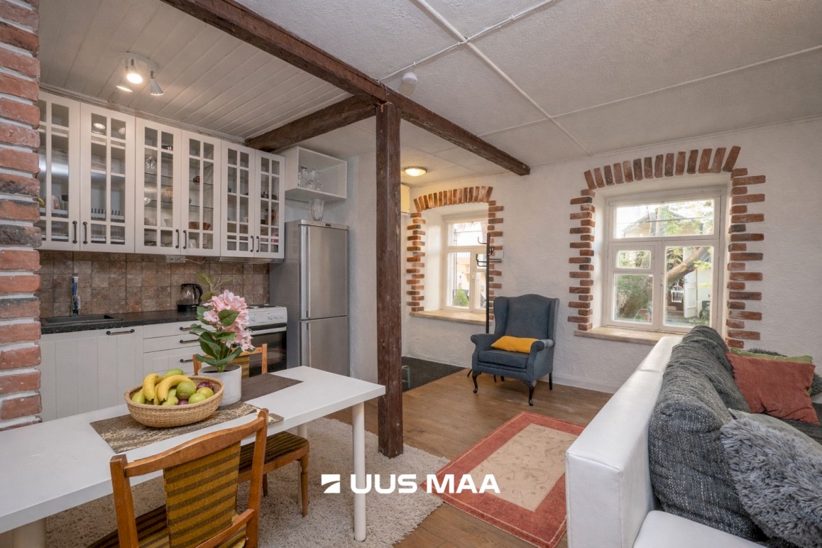 Tallinn, Kesklinna linnaosa, Vanalinn, Uus 11