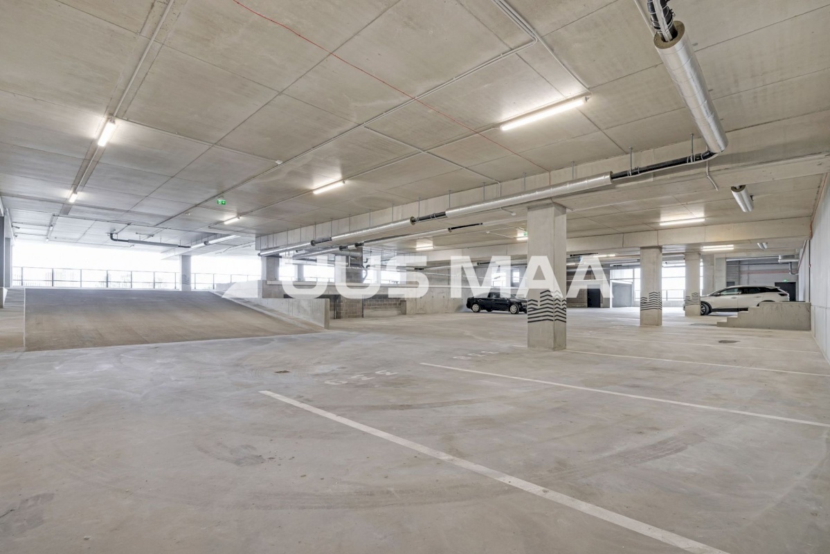 Tallinn, Kesklinna linnaosa, Kitseküla, Pärnu mnt 137