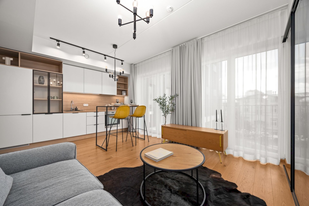 Tallinn, Kesklinna linnaosa, Uus Maailm, Toom-Kuninga 15