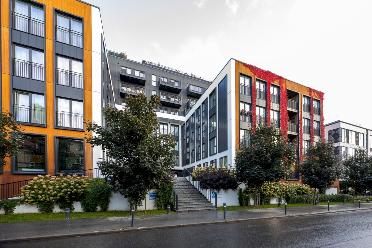 Tallinn, Kesklinna linnaosa, Uus Maailm, Toom-Kuninga 15