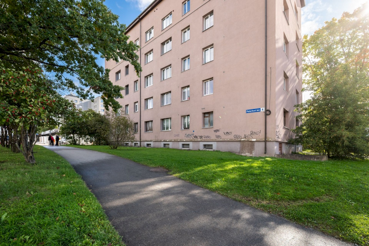 Tallinn, Lasnamäe linnaosa, Peterburi tee 4