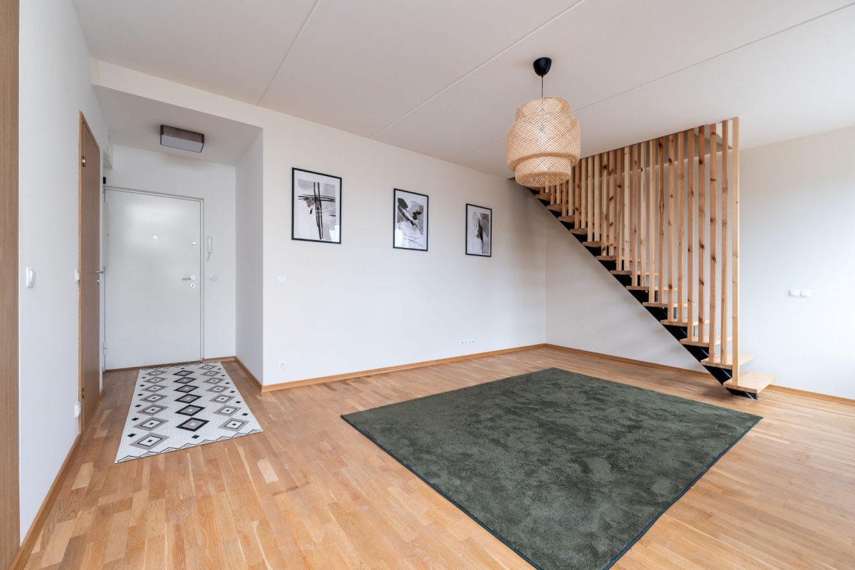 Tallinn, Lasnamäe linnaosa, Peterburi tee 4