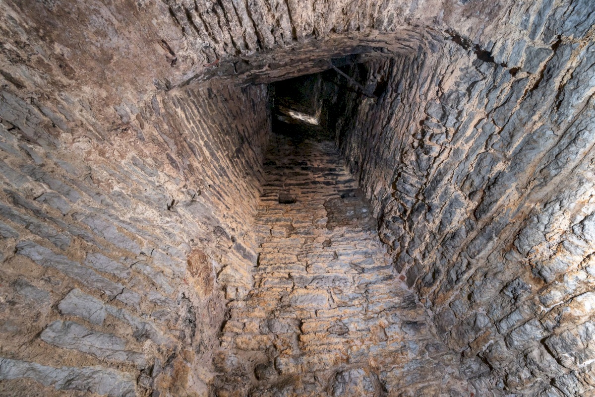 Tallinn, Kesklinna linnaosa, Vanalinna, Nunne 1