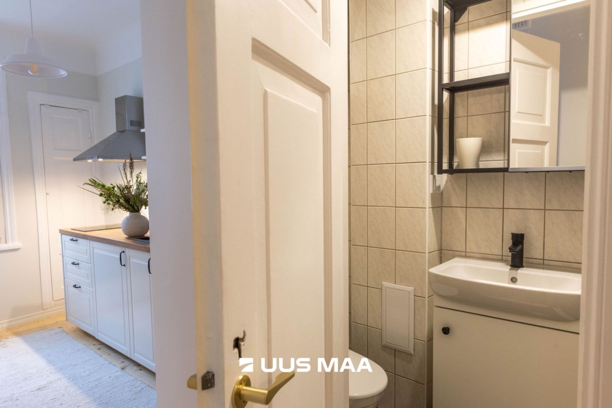 Tallinn, Kesklinna linnaosa, Kadriorg, Tina 19