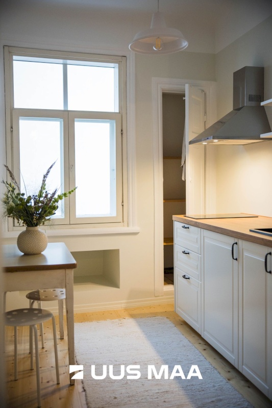 Tallinn, Kesklinna linnaosa, Kadriorg, Tina 19