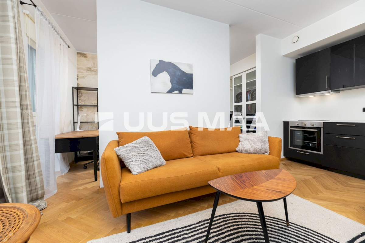 Tallinn, Kesklinna linnaosa, Uus Maailm, Toom-Kuninga tn 15