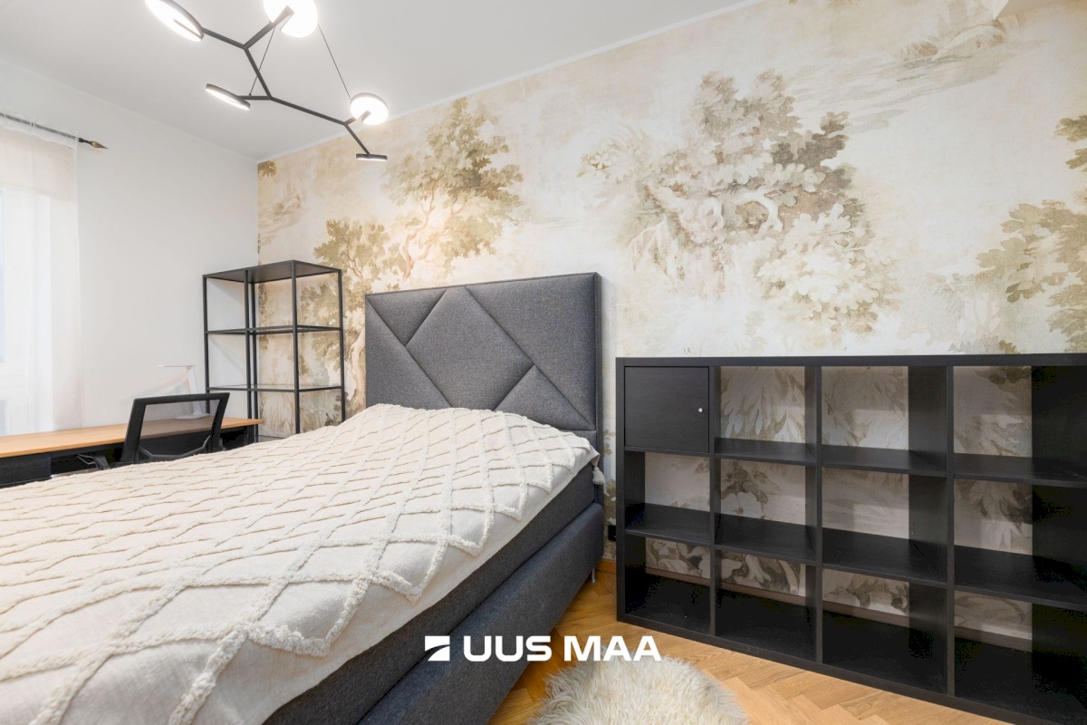 Tallinn, Kesklinna linnaosa, Uus Maailm, Toom-Kuninga tn 15