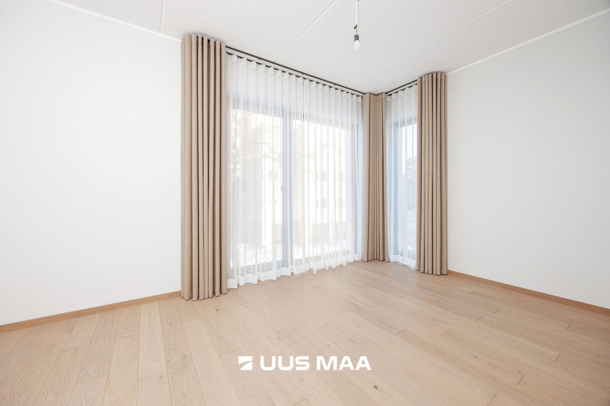 Tallinn, Nõmme linnaosa, Pääsküla, Vabaduse pst 170-5