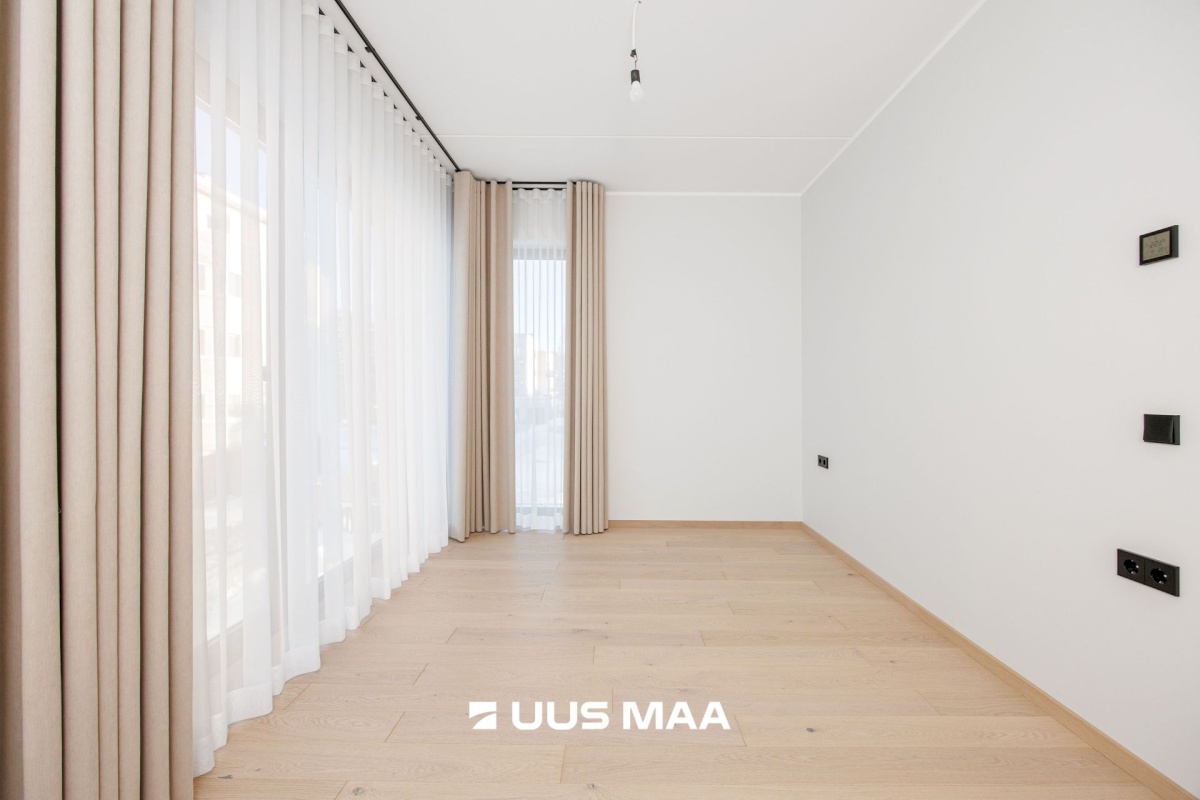 Tallinn, Nõmme linnaosa, Pääsküla, Vabaduse pst 170-5