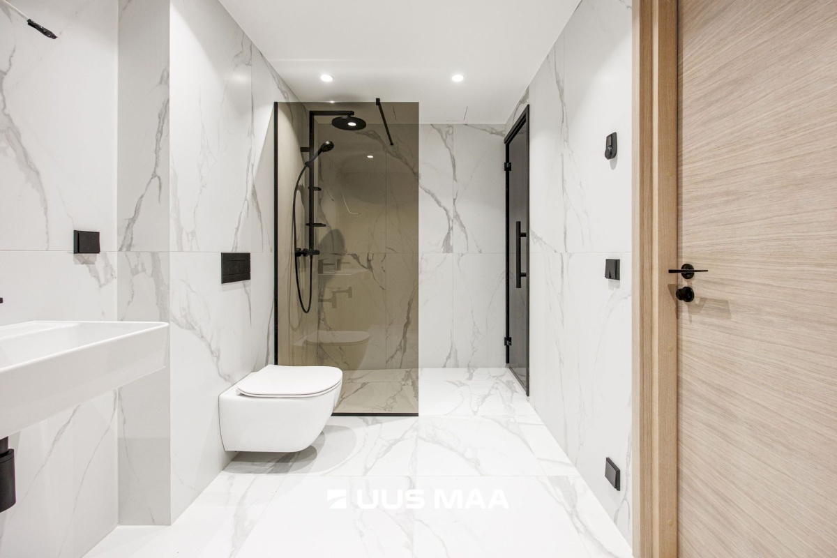 Tallinn, Nõmme linnaosa, Pääsküla, Vabaduse pst 170-5