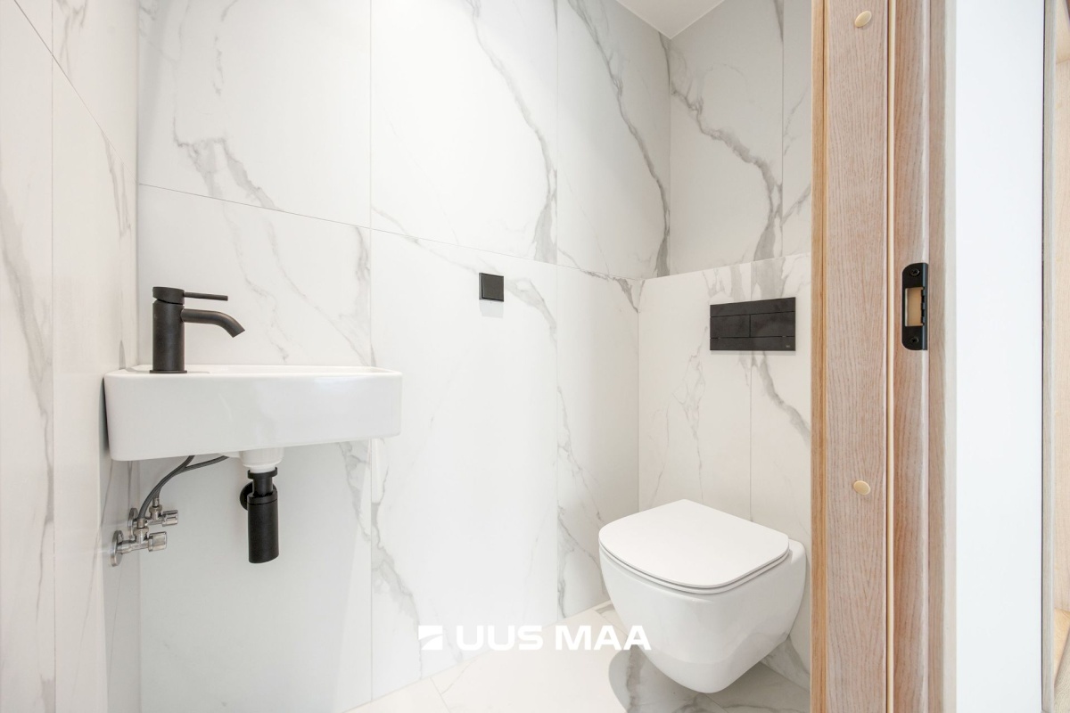 Tallinn, Nõmme linnaosa, Pääsküla, Vabaduse pst 170-5