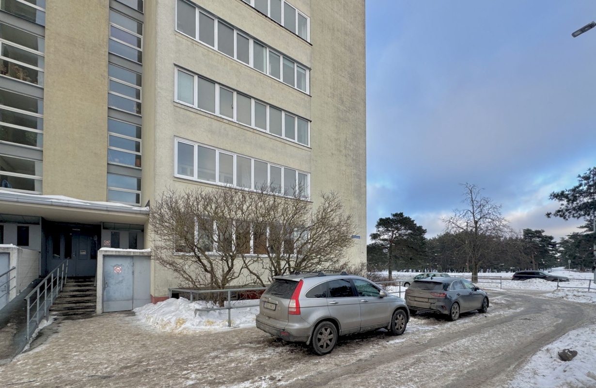 Tallinn, Mustamäe linnaosa, Mustamäe, Akadeemia 2